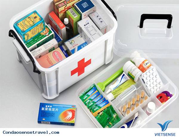 - Thuốc men và dụng cụ y tế - Thuốc men và dụng cụ y tế